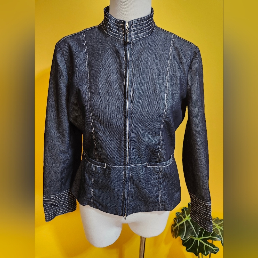 Premiere Collection Light Jacket. 3/4 Sleeve. Womans Size 12.